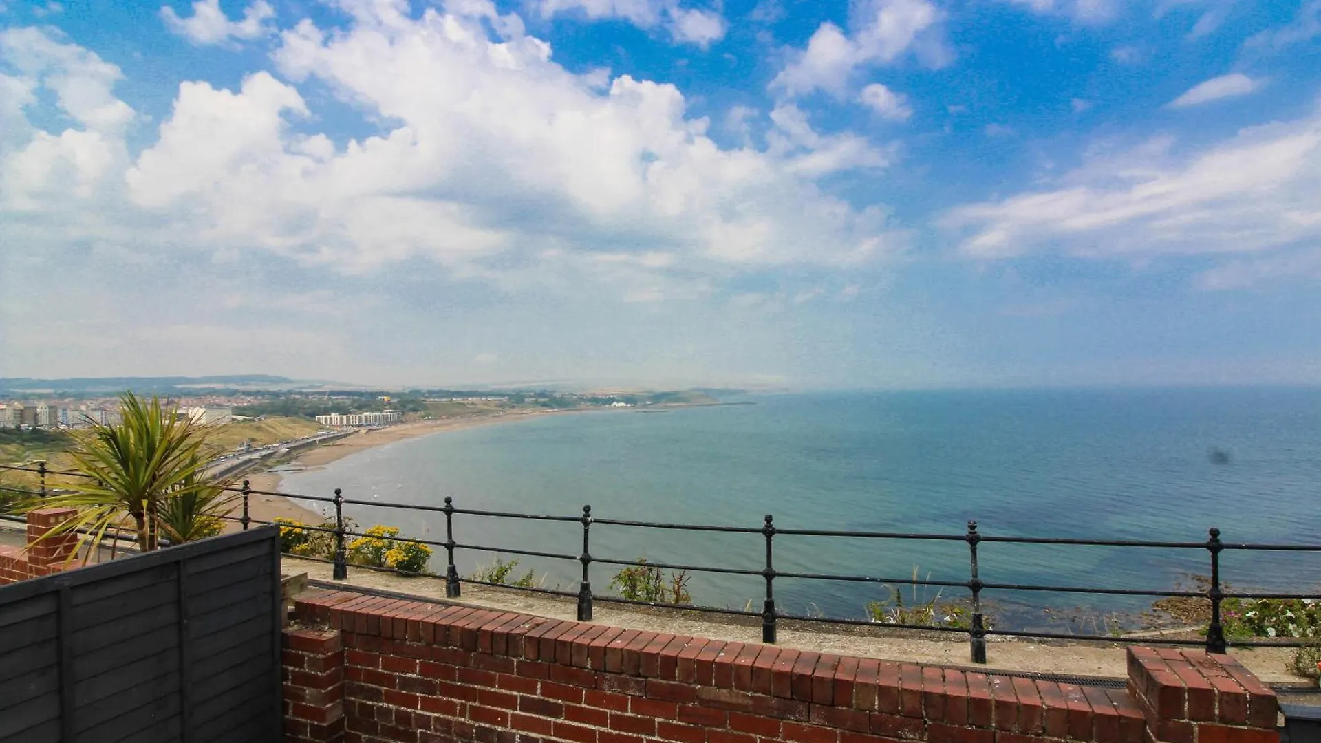 Bay View Holiday Apartments Scarborough